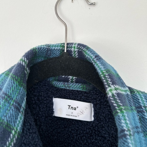 Aritzia TNA Prospect shirt jacket - Picture 3 of 6